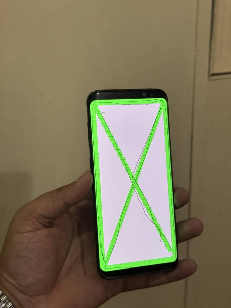 Samsung Mobile S8 Plus 4
