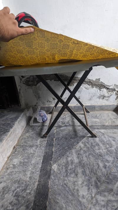 Foldable Table