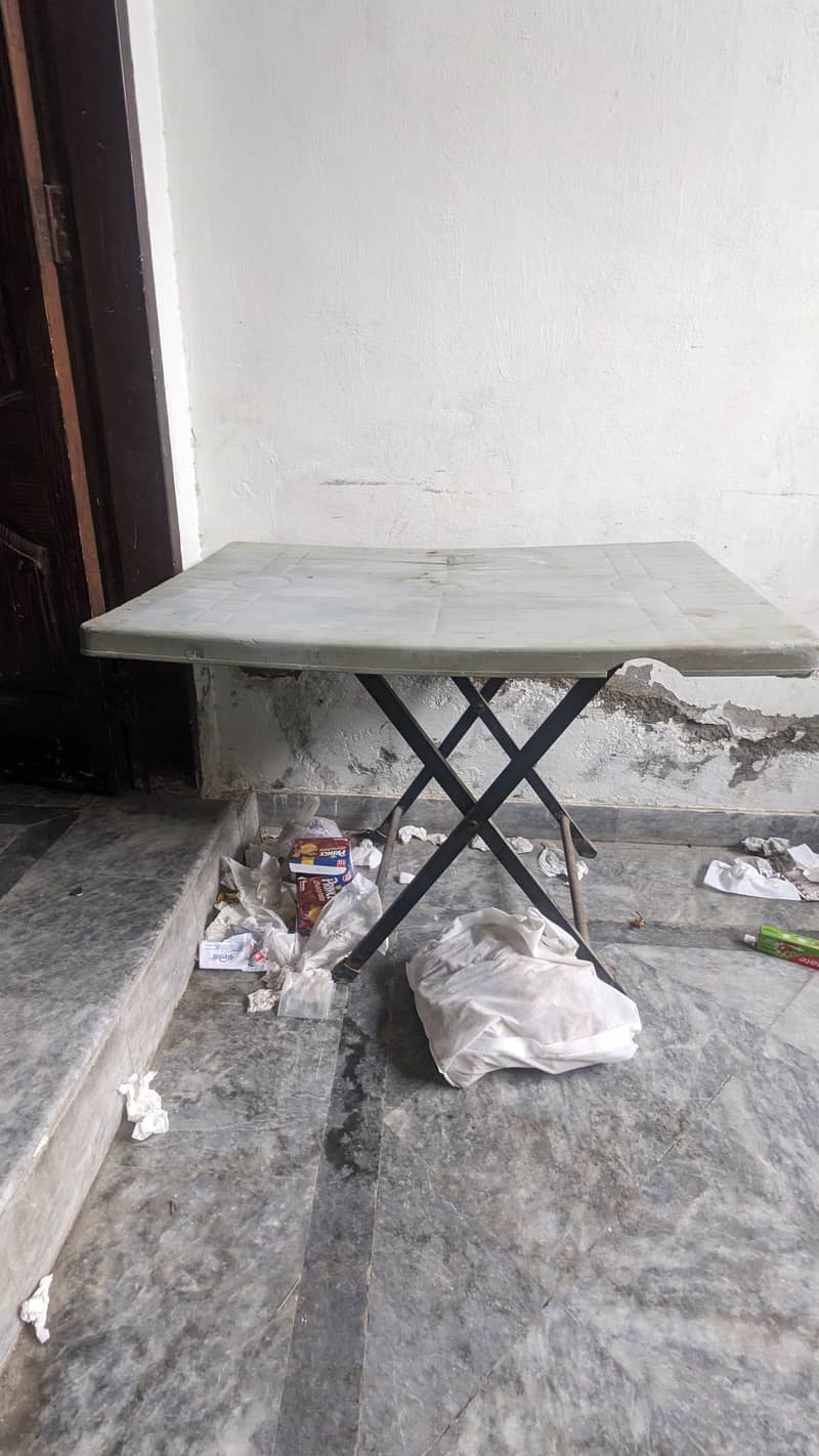 Foldable Table 2