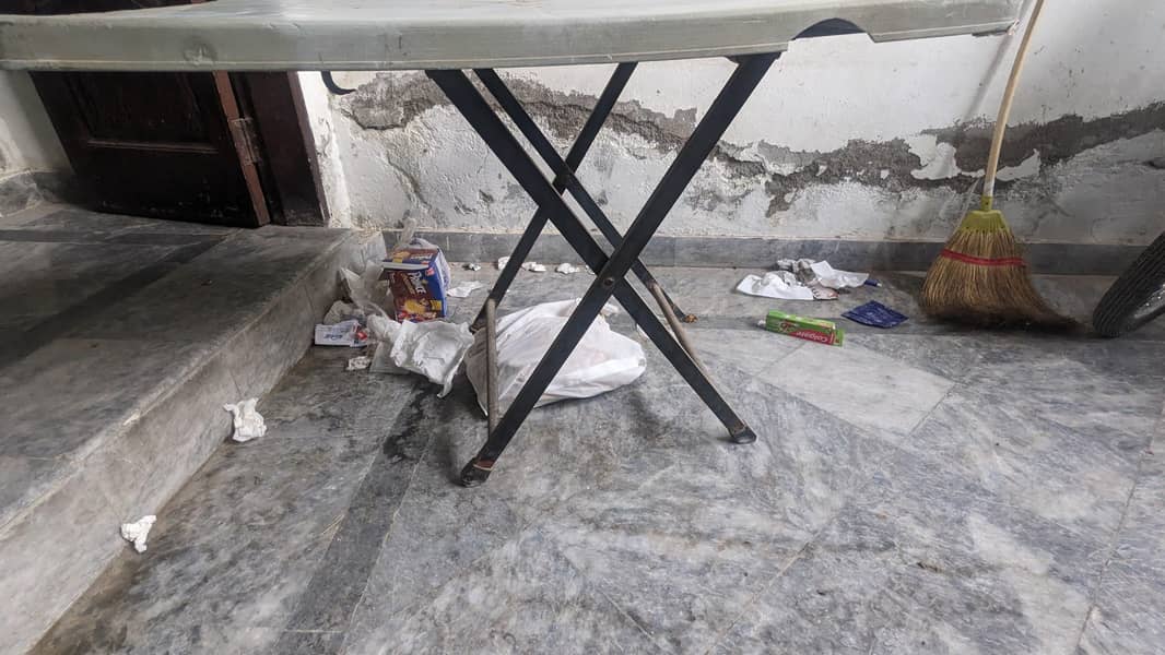 Foldable Table 4