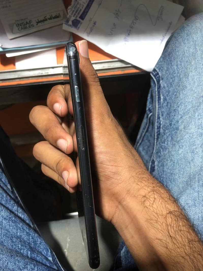 Apple iPhone 7 Plus 3