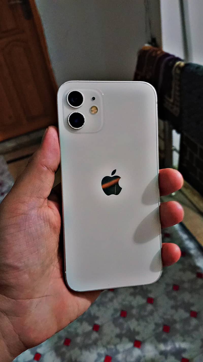 Apple iPhone 12 0