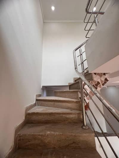 5 marla upper portion bahria town lahore