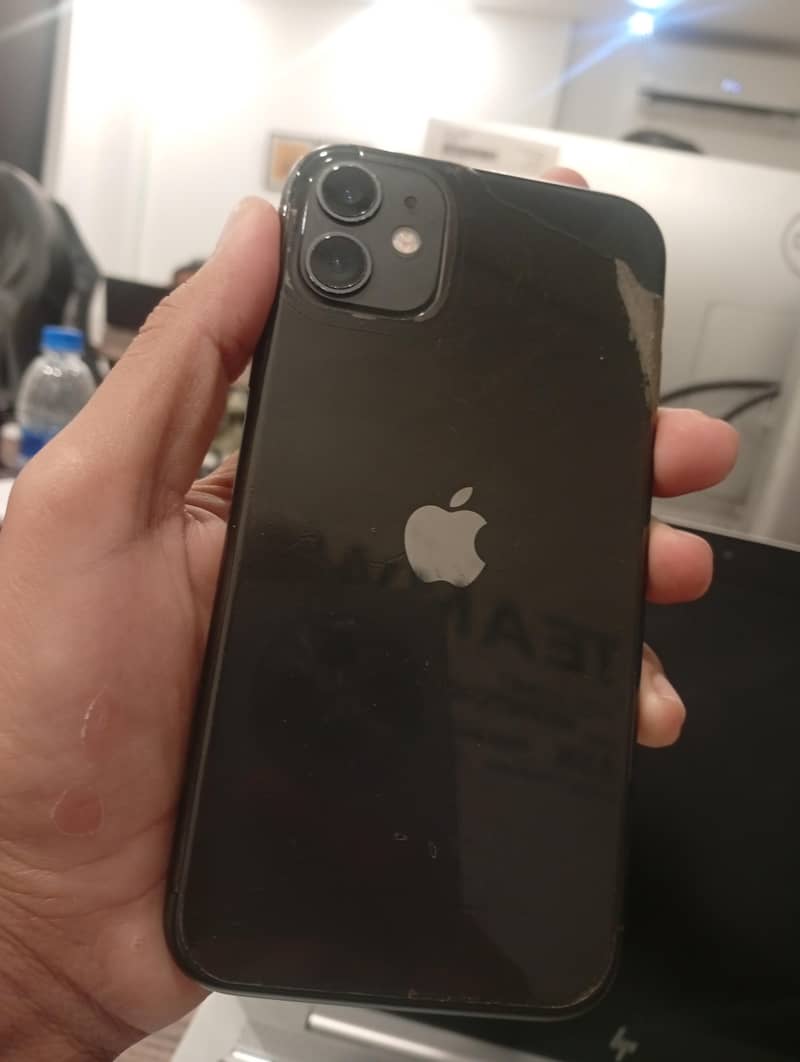 Apple iPhone 11 0
