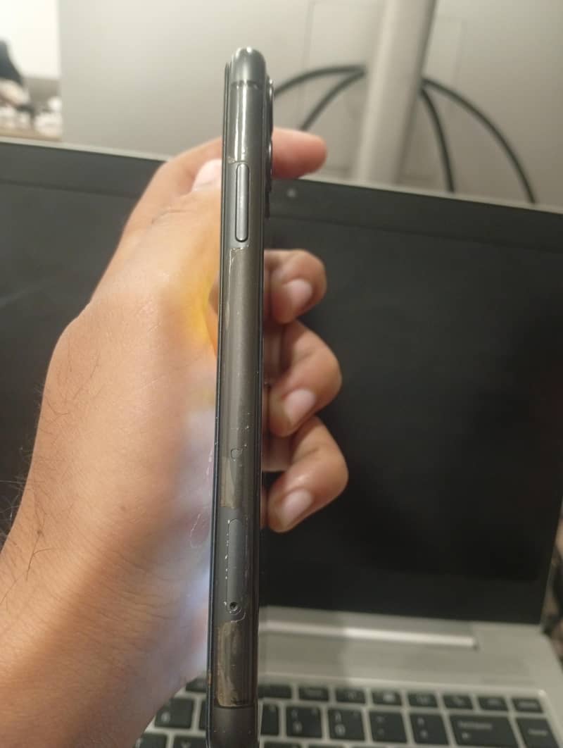 Apple iPhone 11 2