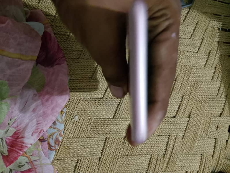 Apple iPhone 7 Plus 1