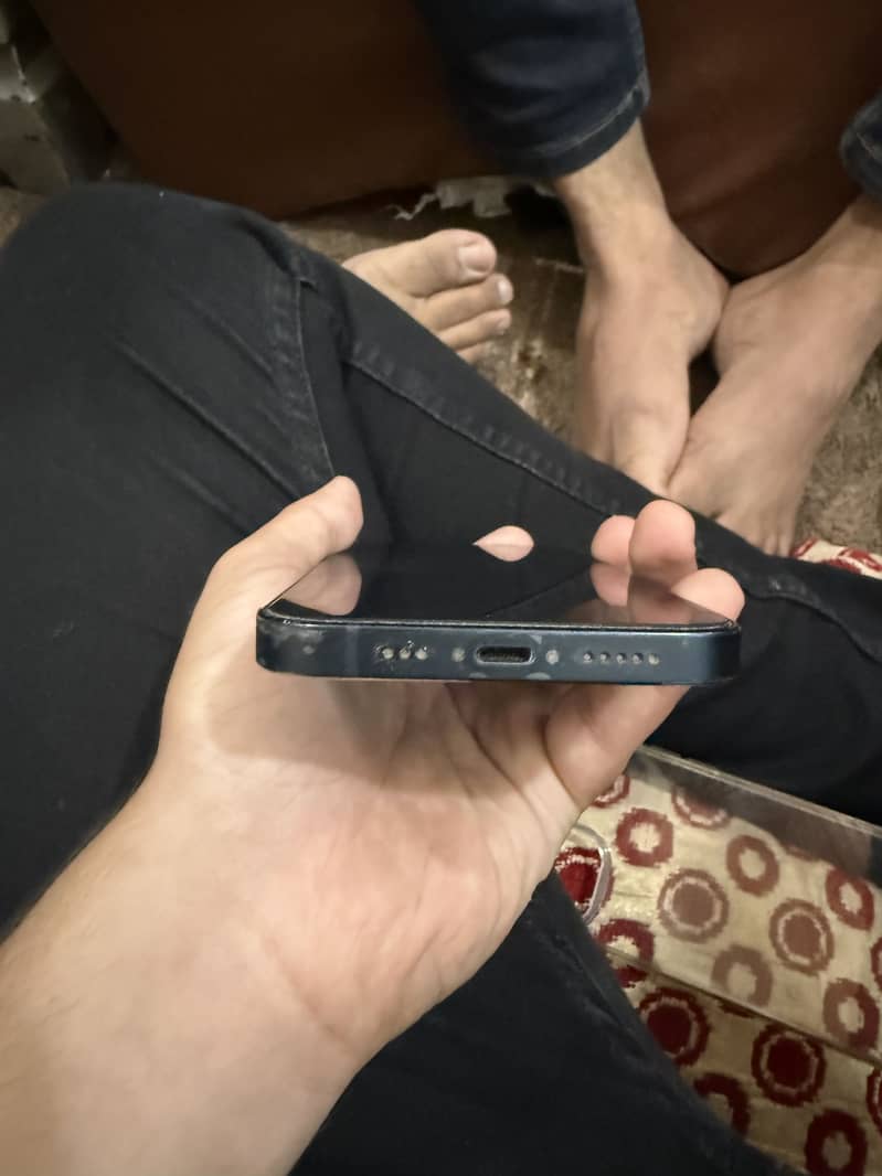 Apple iPhone 13 3