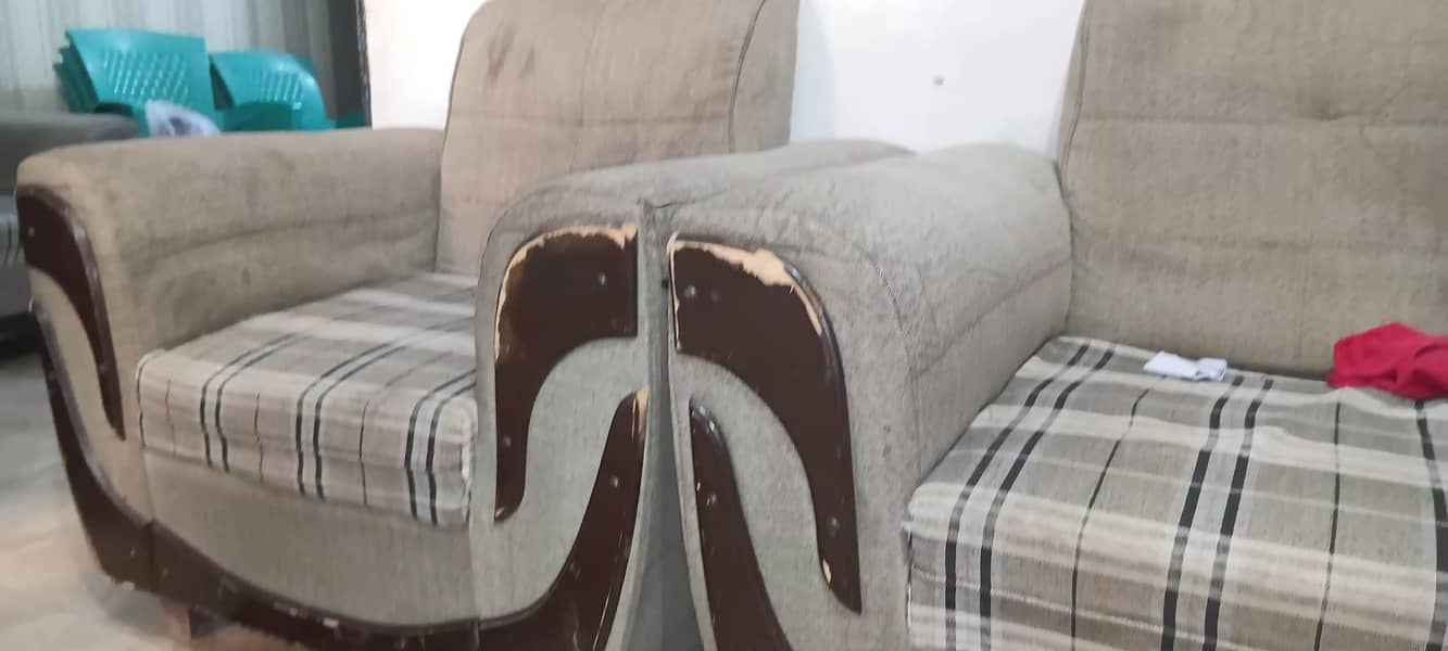 sofa set in good condition 1