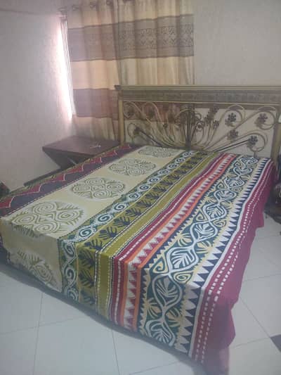 KING SIZE IRON BED