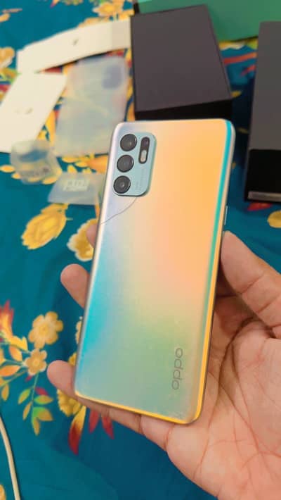 OPPO Reno6