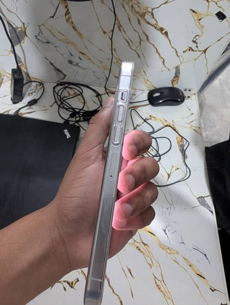 Apple iPhone 13 Pro Max 3