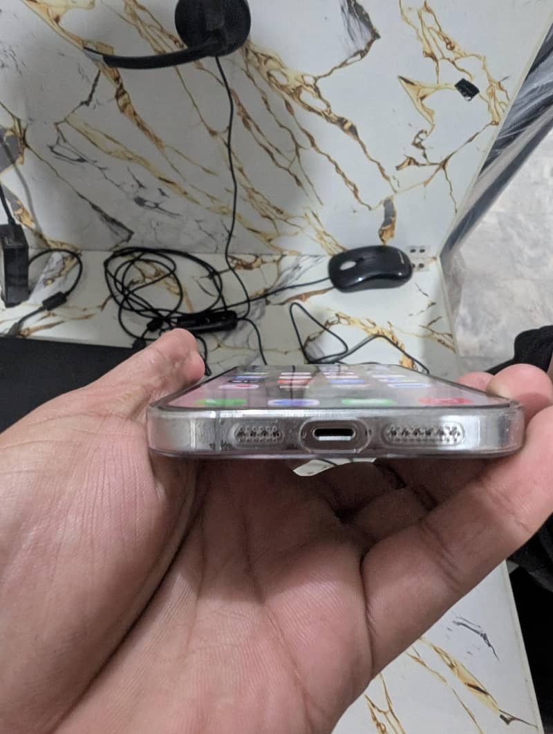 Apple iPhone 13 Pro Max 7