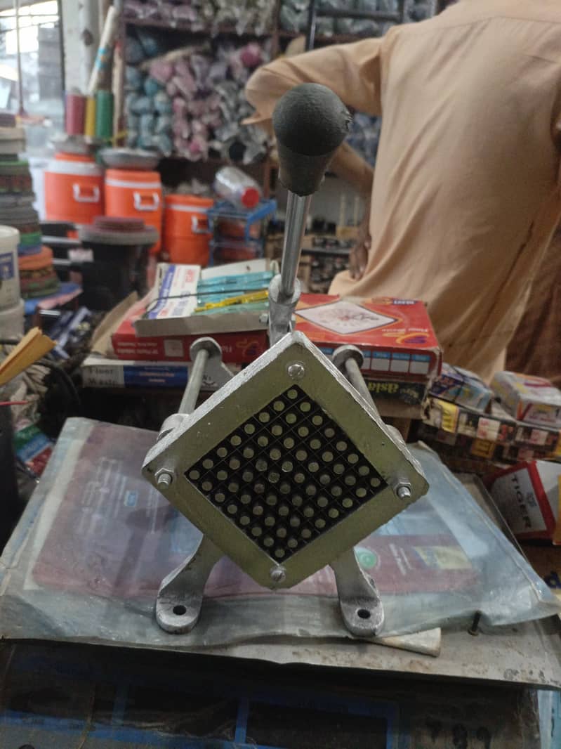 چپس کٹر بڑا سائز 1