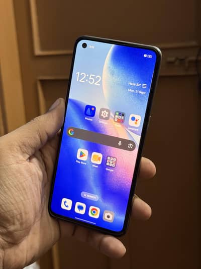 Oppo Reno 5 8GB/128GB – Excellent Condition – PTA Approved