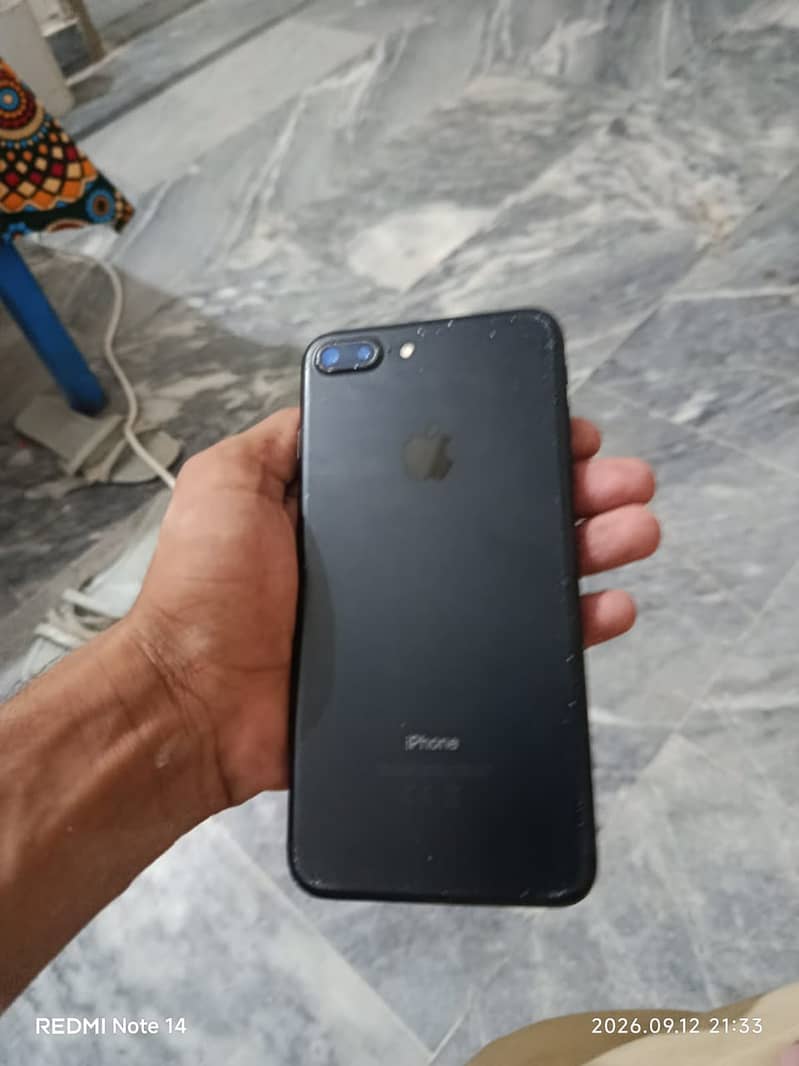 Apple iPhone 7 Plus 0