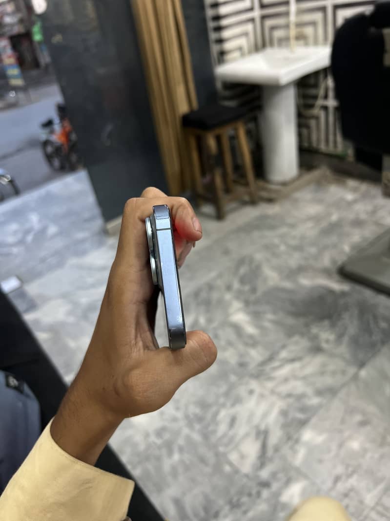 Apple iPhone 13 Pro 5