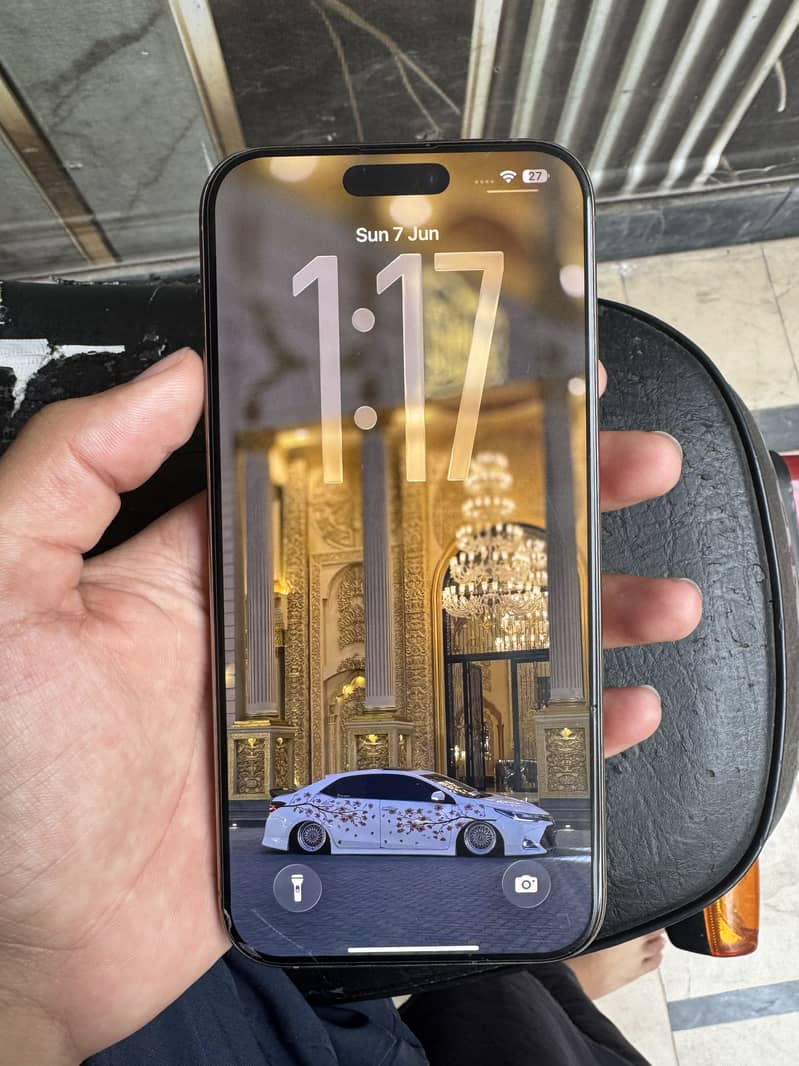 Apple iPhone 16 Pro Max 1