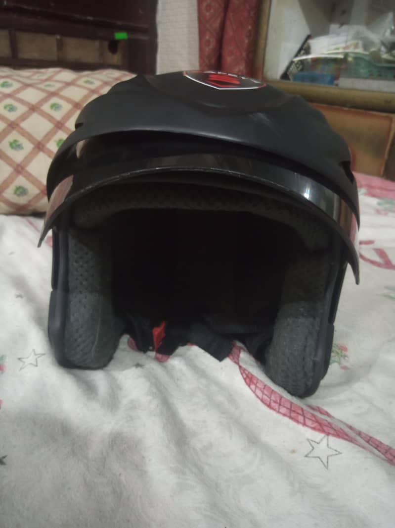 Helmet 0