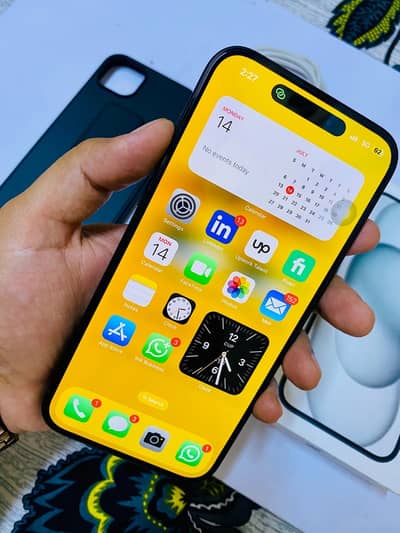Apple iPhone 15 plus FU