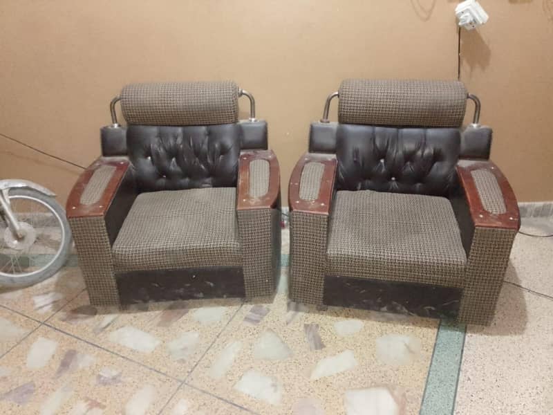 3 piece sofa set. 3