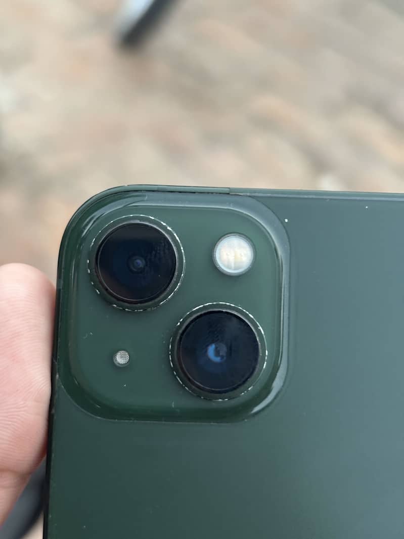 Apple iPhone 13 7