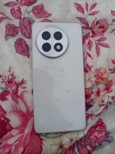 One Plus Ace 5 120 Fps 120Hz 10/10 with box snapdragon 8 gen 3