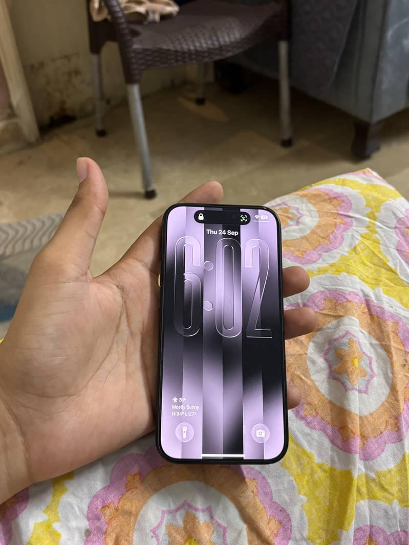 Apple iPhone 15 Pro 4