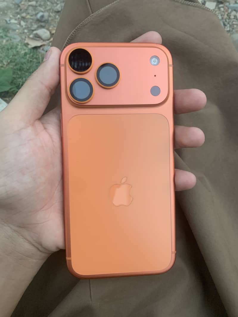 Apple iPhone 17 Pro Max 0