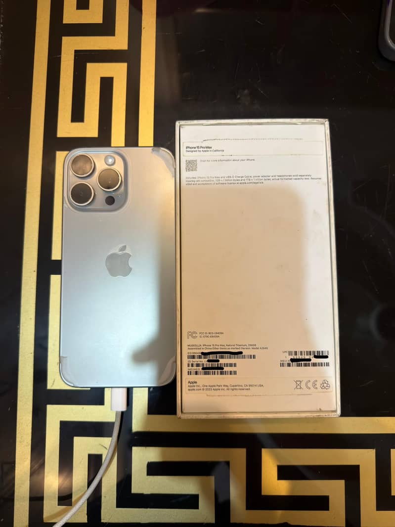 Apple iPhone 15 Pro Max 10