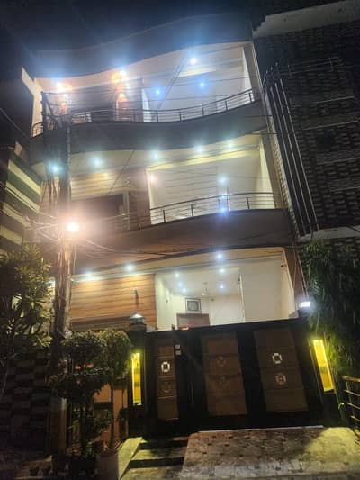 5 MARLA Beautiful House Upper portion for rent