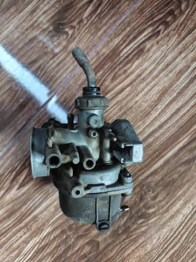 CD 70 original carburator