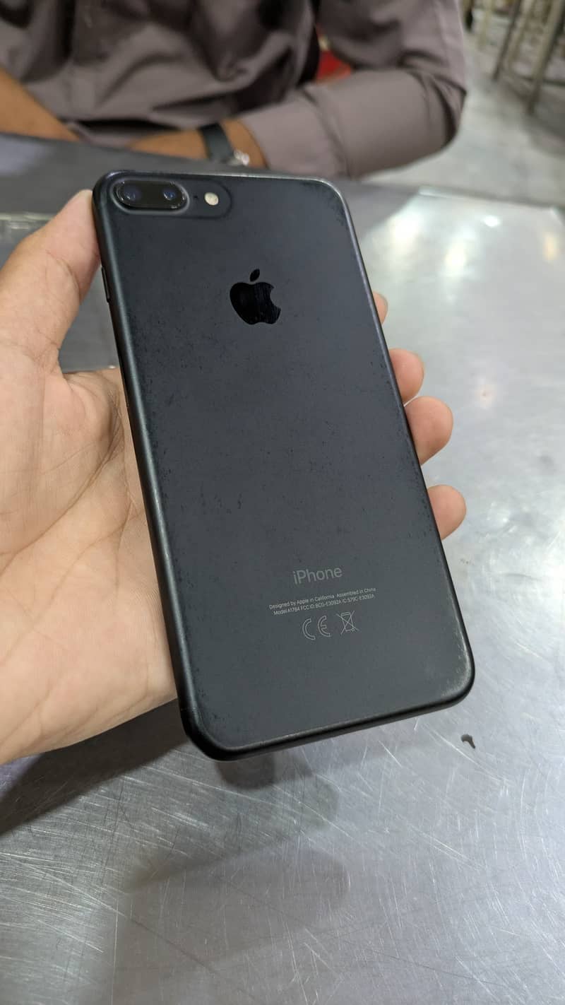 Apple iPhone 7 Plus 4