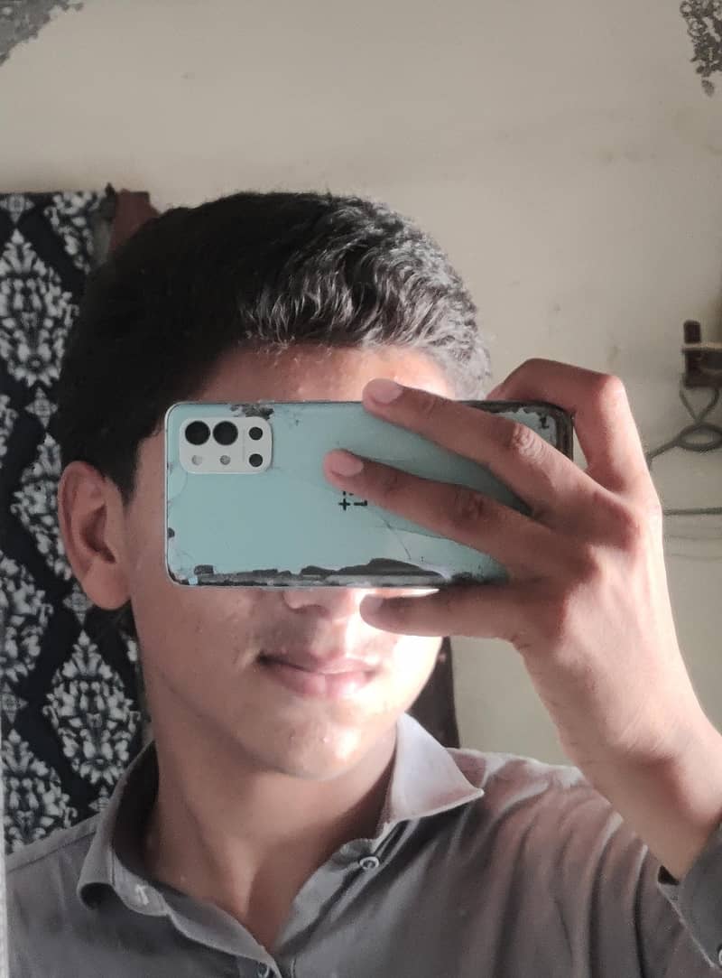 One Plus 9R 0