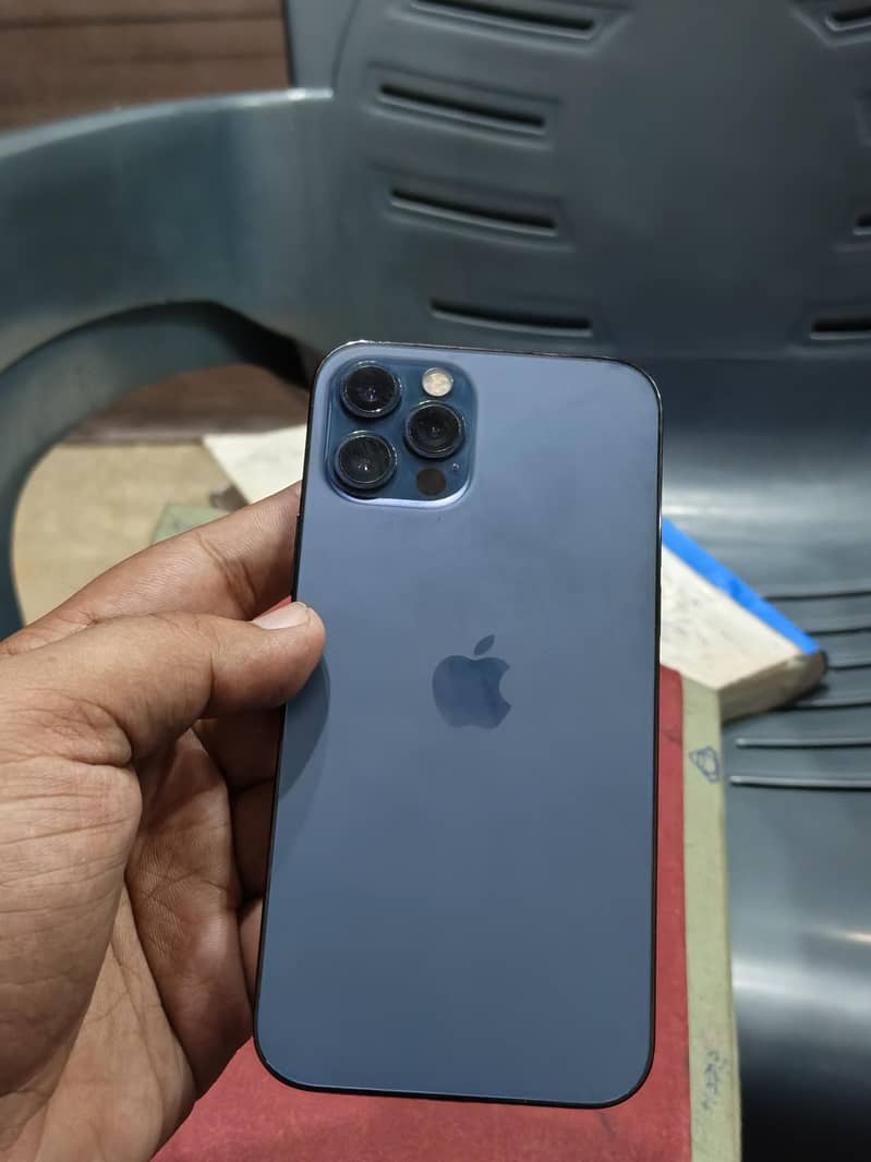 Apple iPhone 12 Pro 1