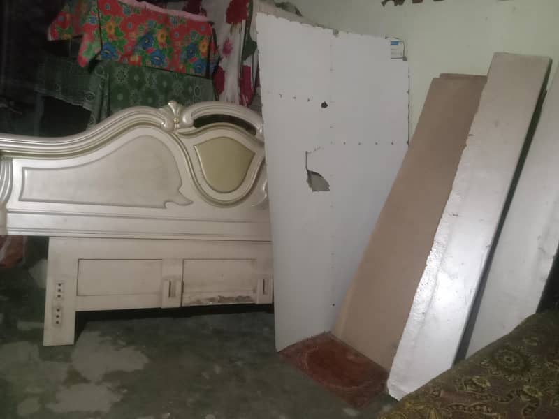 Double bed+Dressing Table 2