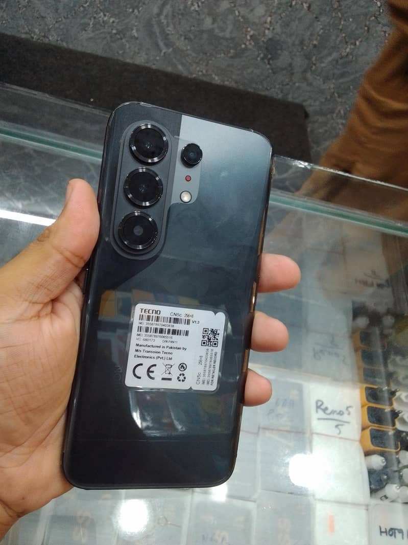 TECNO CAMON 50 PRO 1