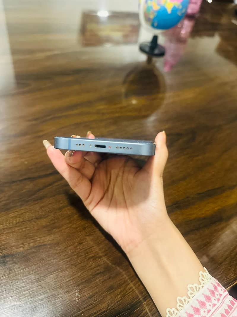Apple iPhone 14 2