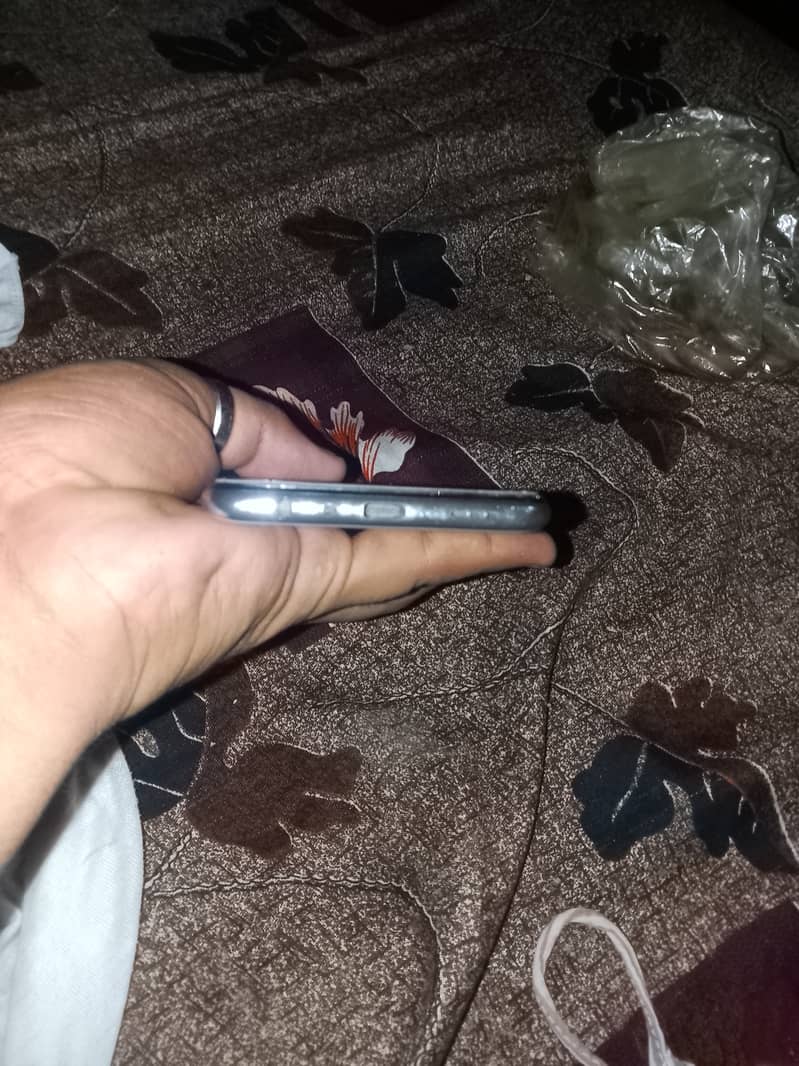 5737373763 0