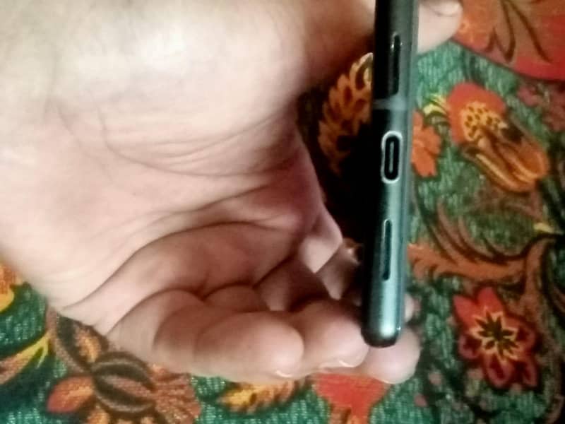 Google Pixel 6 4