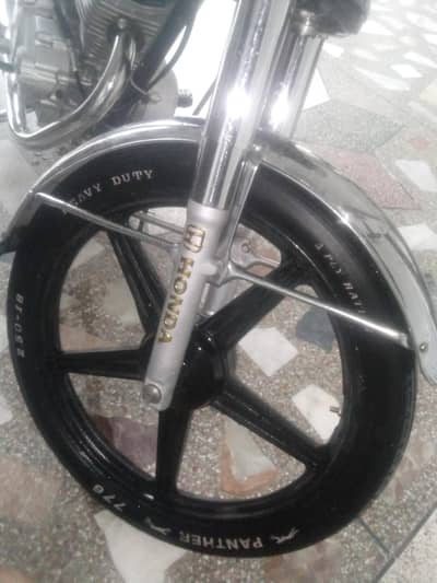 125 ka front alloy rim for sale * star wala ha sirf front wala ha