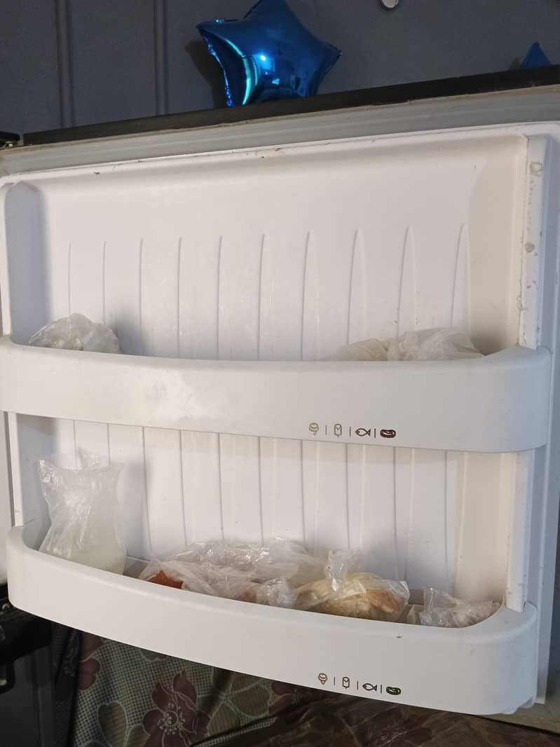 Orient Large Fridge 3