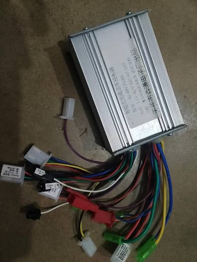 urgent sell : 36v/48v 350w brushless motor controller for electric bik