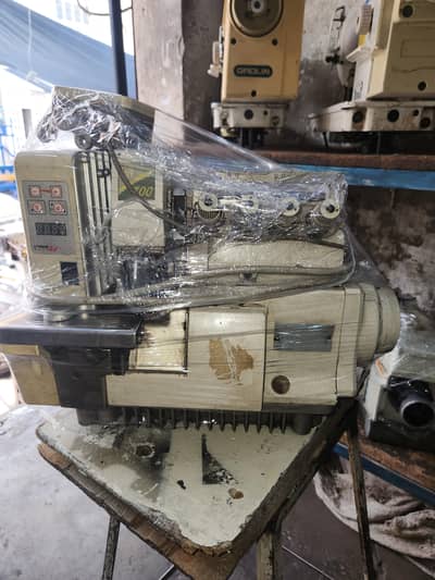 Pegasus M700 Direct drive overlock