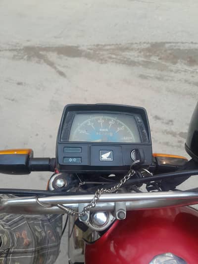 honda 70cc bike for sale.    03011298889