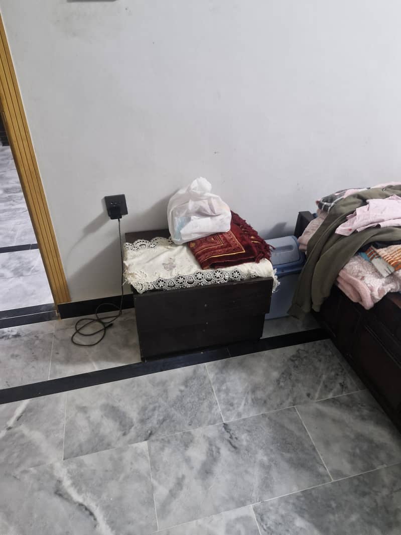 King size bed 3
