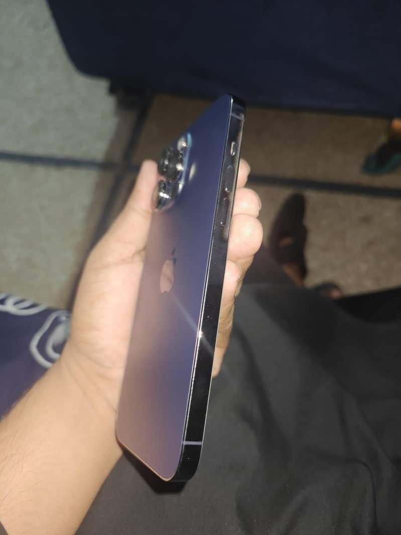 Apple iPhone 14 Pro Max 5