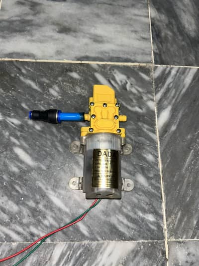 12V DC High Pressure Mist Pump for Poultry / Hens Cooling (125 PSI)