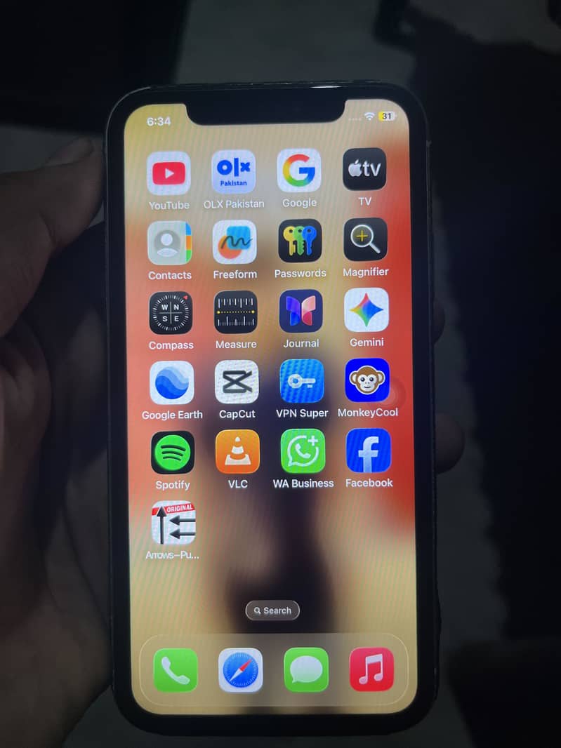 Apple iPhone 11 3