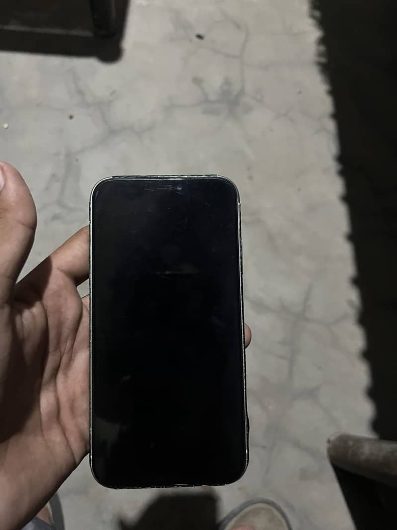 Apple iPhone 11 7