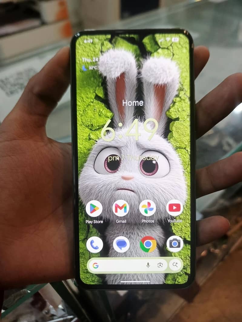 Google Pixel 8 2